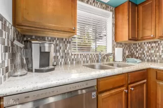 Photo #4: 6317511 Listing 