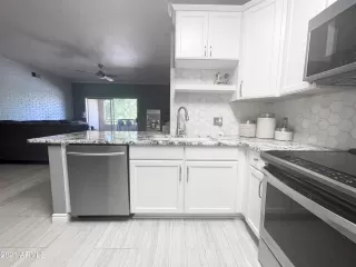 Photo #4: 6317598 Listing