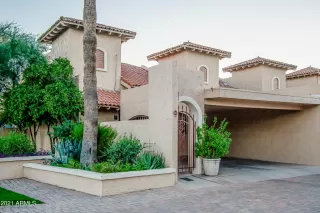 More Details about MLS # 6317778 : 5830 N 12TH PLACE#9