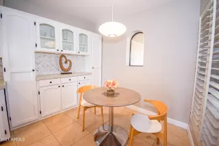 Photo #6: 6317778 Listing 