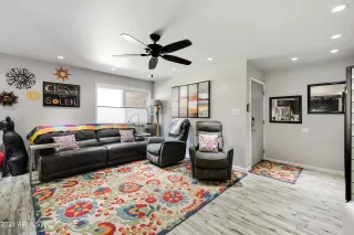 Photo #2: 6318118 Listing
