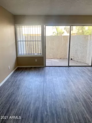 Photo #4: 6318119 Listing