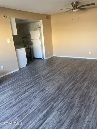 Photo #5: 6318119 Listing