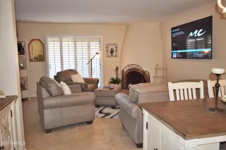 Photo #3: 6318250 Listing 