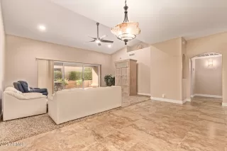 Photo #4: 6318363 Listing 