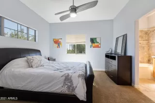 Photo #6: 6318388 Listing