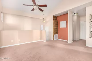 Photo #6: 6318814 Listing