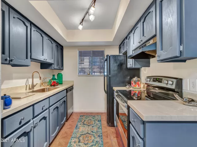 MLS: 6318894 Condo For Sale