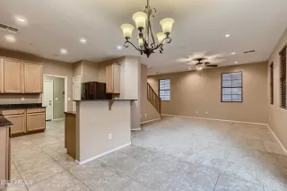 Photo #5: 6319072 Listing