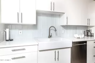 Photo #5: 6319095 Listing
