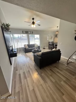 Photo #3: 6319119 Listing