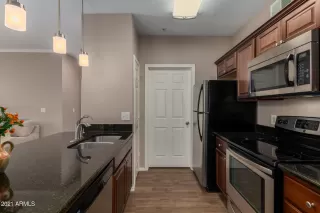 Photo #5: 6319325 Listing