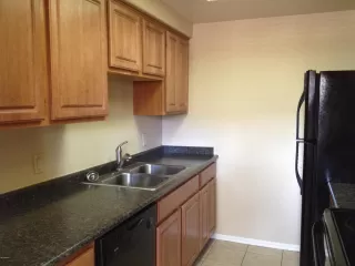 Photo #2: 6319342 Listing