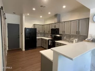 Photo #2: 6319412 Listing 