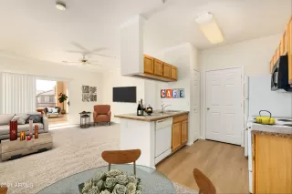 Photo #2: 6319476 Listing