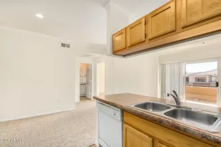 Photo #6: 6319476 Listing