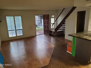 Photo #2: 6319484 Listing