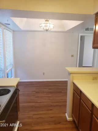 Photo #5: 6319500 Listing 