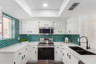 Photo #1: 6319585 Listing 