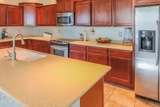 Photo #3: 6319617 Listing