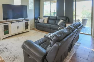Photo #5: 6319617 Listing