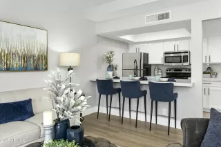 Photo #2: 6319738 Listing