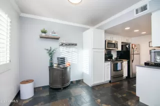 Photo #6: 6319817 Listing