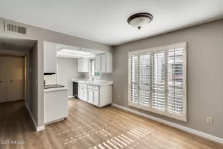 Photo #3: 6319931 Listing