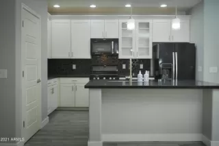 Photo #6: 6320162 Listing