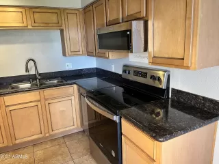 Photo #1: 6320318 Listing 