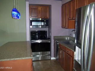 Photo #5: 6320460 Listing