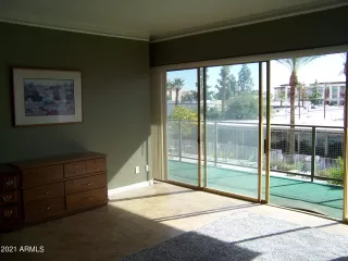 Photo #6: 6320460 Listing