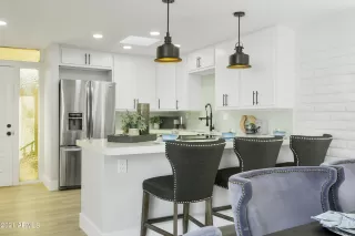 Photo #3: 6320529 Listing