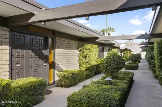 Photo #5: 6320529 Listing