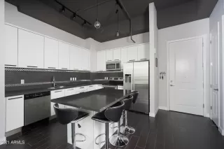 Photo #5: 6320603 Listing 