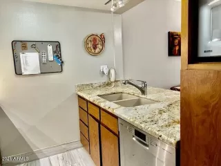 Photo #2: 6320693 Listing 