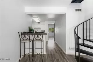 Photo #6: 6320697 Listing