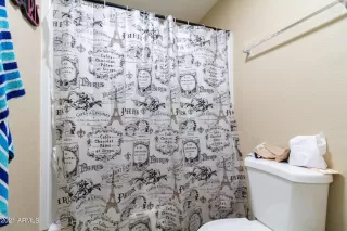 Photo #5: 6320839 Listing