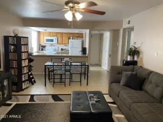 Photo #6: 6320856 Listing