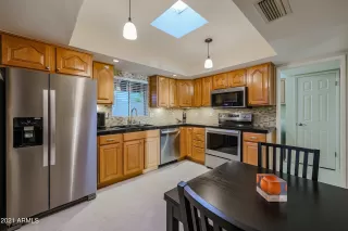 Photo #3: 6320892 Listing