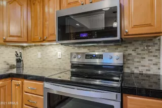 Photo #4: 6320892 Listing