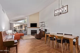 Photo #2: 6320926 Listing 