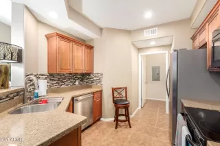 Photo #4: 6321161 Listing