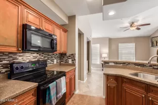 Photo #6: 6321161 Listing