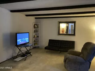 Photo #5: 6321221 Listing