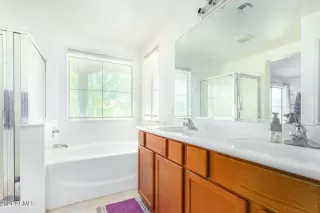 Photo #6: 6321350 Listing