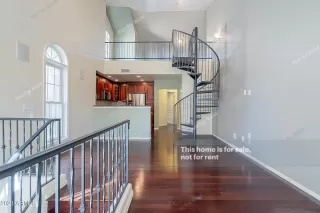 Photo #5: 6321374 Listing