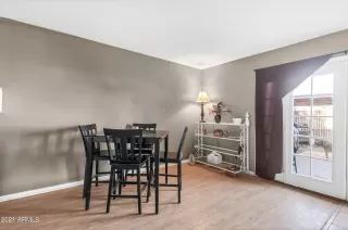 Photo #6: 6321410 Listing