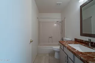 Photo #5: 6321601 Listing