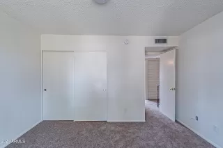 Photo #6: 6321601 Listing